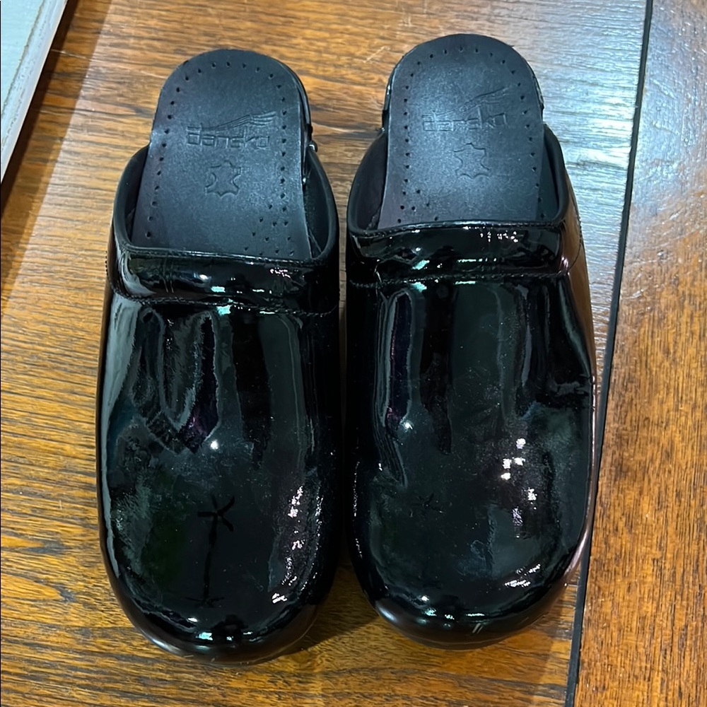 Dansko Mules, patent leather size 38